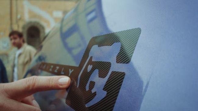 Dettaglio del lettering Grizzly sulla carrozzeria della nuova Fiat